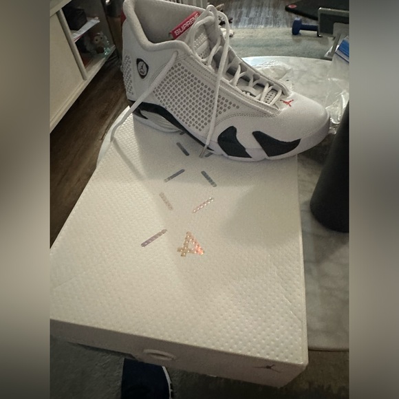 Nike Air Jordans 14 Supreme Retro Men's 8.5 White NWB - Picture 4 of 6